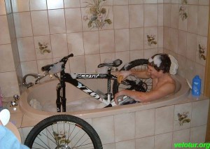 велосипед в ванной